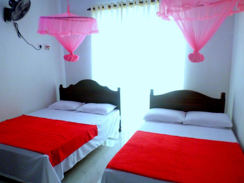 Hôtel Lion Rest à Anurâdhapura Extérieur photo